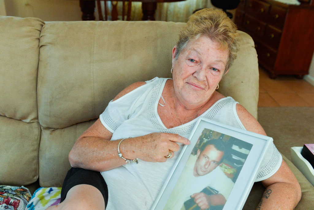 Marlene Snoodyk with a photo of her husband Leo. Marlene Snoodyk with a photo of her husband Leo.
