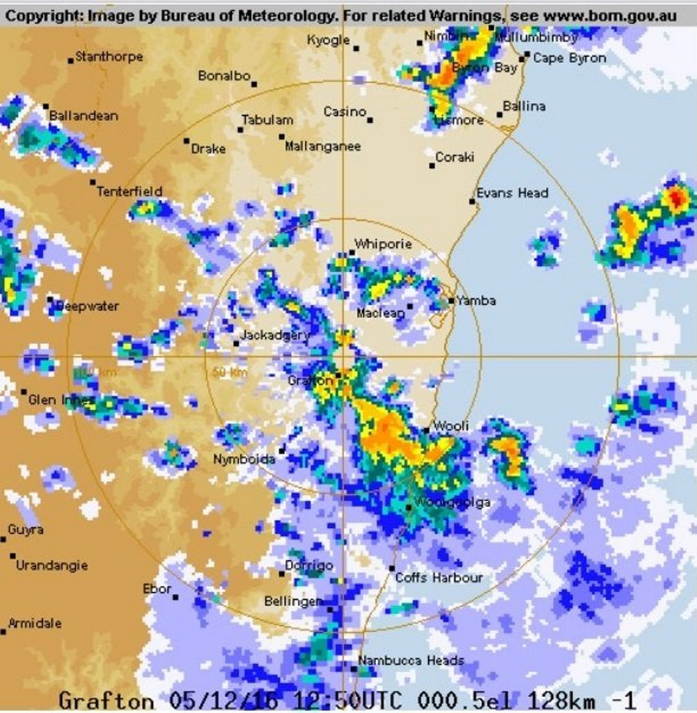 A screen shot of the BOM 128km Grafton radar loop at midnight Tuesday morning. A screen shot of the BOM 128km Grafton radar loop at midnight Tuesday morning.