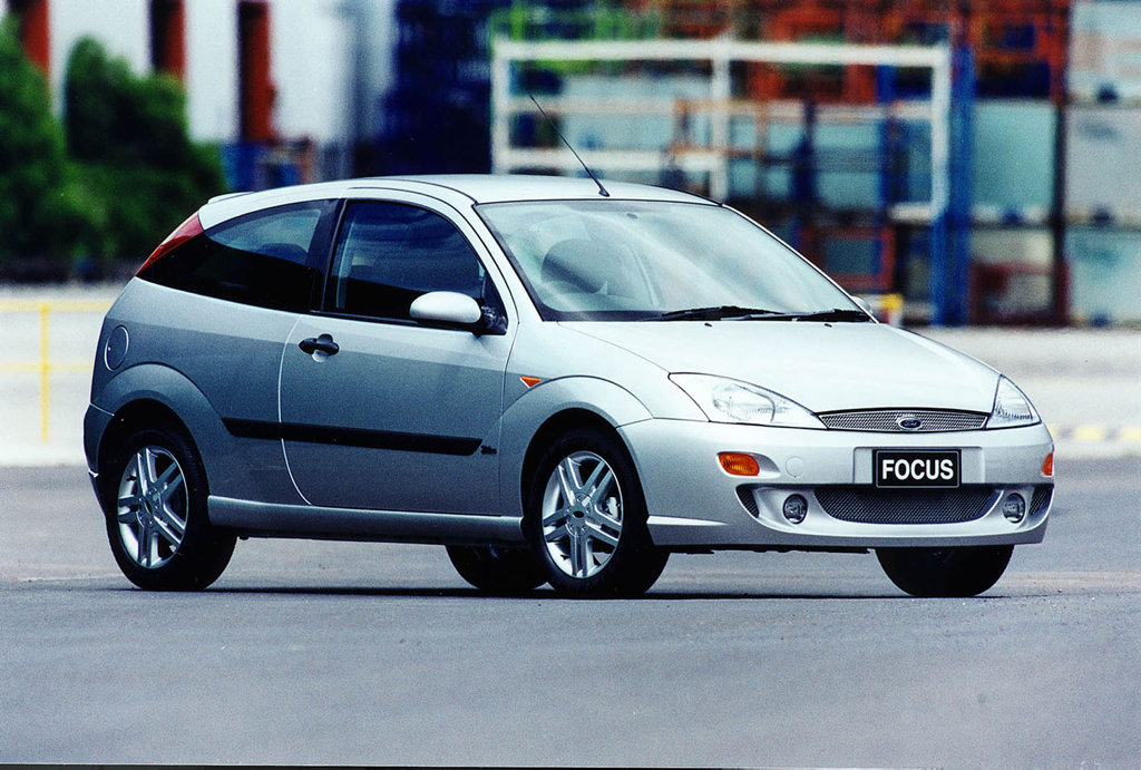CHEAPIE: 2002 Ford Focus CHEAPIE: 2002 Ford Focus