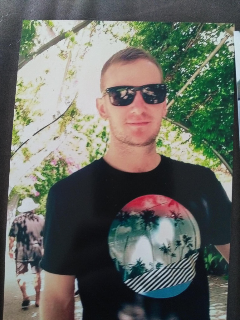 MISSING BABY: Police are searching for a missing baby, believed to be with 24-year-old Alan Reid. MISSING BABY: Police are searching for a missing baby, believed to be with 24-year-old Alan Reid.