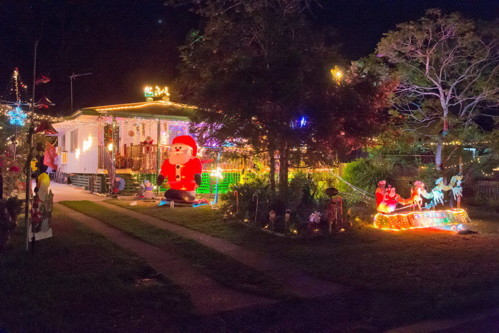 barramundi street toolooa christmas lights in gladstone barramundi street toolooa christmas lights in gladstone