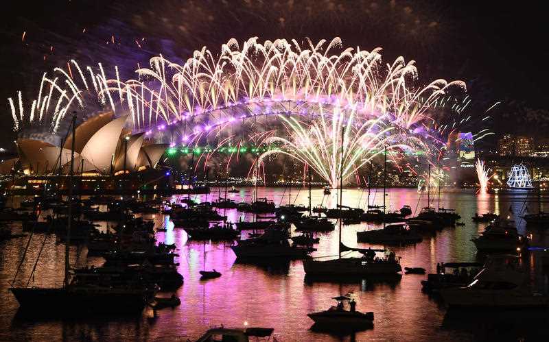 New Year's Eve Fireworks on Sydney Harbour at Mrs Macquarie's Point in Sydney, Saturday, Dec. 31, 2016. New Year's Eve Fireworks on Sydney Harbour at Mrs Macquarie's Point in Sydney, Saturday, Dec. 31, 2016.