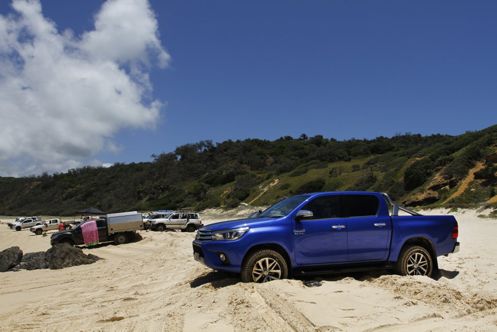 2016 Toyota HiLux Double Cab 4x4 SR5 at Double Island Point, Qld. 2016 Toyota HiLux Double Cab 4x4 SR5 at Double Island Point, Qld.