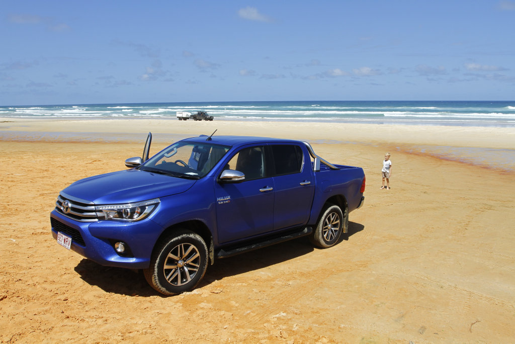 2016 Toyota HiLux Double Cab 4x4 SR5 on Teewah Beach, Noosa North Shore. 2016 Toyota HiLux Double Cab 4x4 SR5 on Teewah Beach, Noosa North Shore.