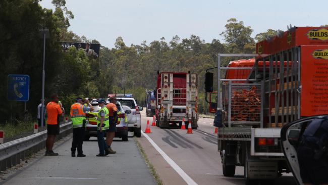 An accident on the northbound section of the M1 at Coomera is forcing traffic from four lanes to one. Photo: Jodie Richter An accident on the northbound section of the M1 at Coomera is forcing traffic from four lanes to one. Photo: Jodie Richter