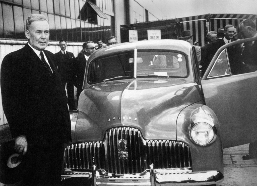 1948 Holden 48-215 and former Australian Prime Minister, Ben Chifley. 1948 Holden 48-215 and former Australian Prime Minister, Ben Chifley.