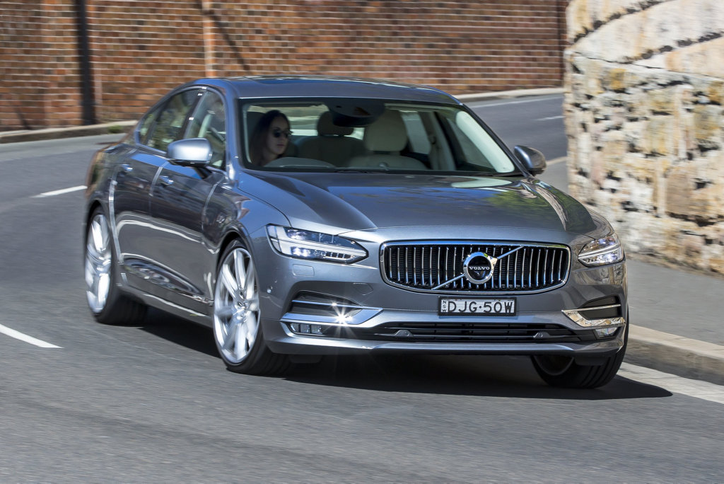 2016 Volvo S90 sedan. 2016 Volvo S90 sedan.