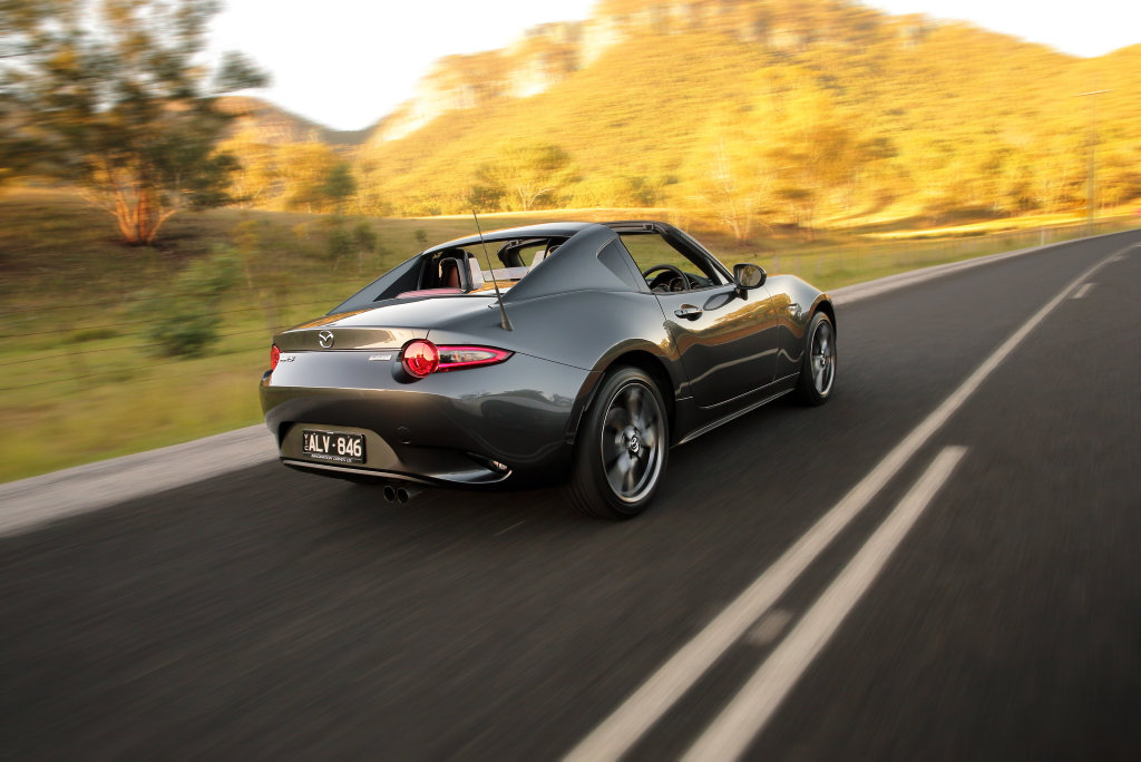 2017 Mazda MX-5 RF Machine Grey Special Edition 2017 Mazda MX-5 RF Machine Grey Special Edition