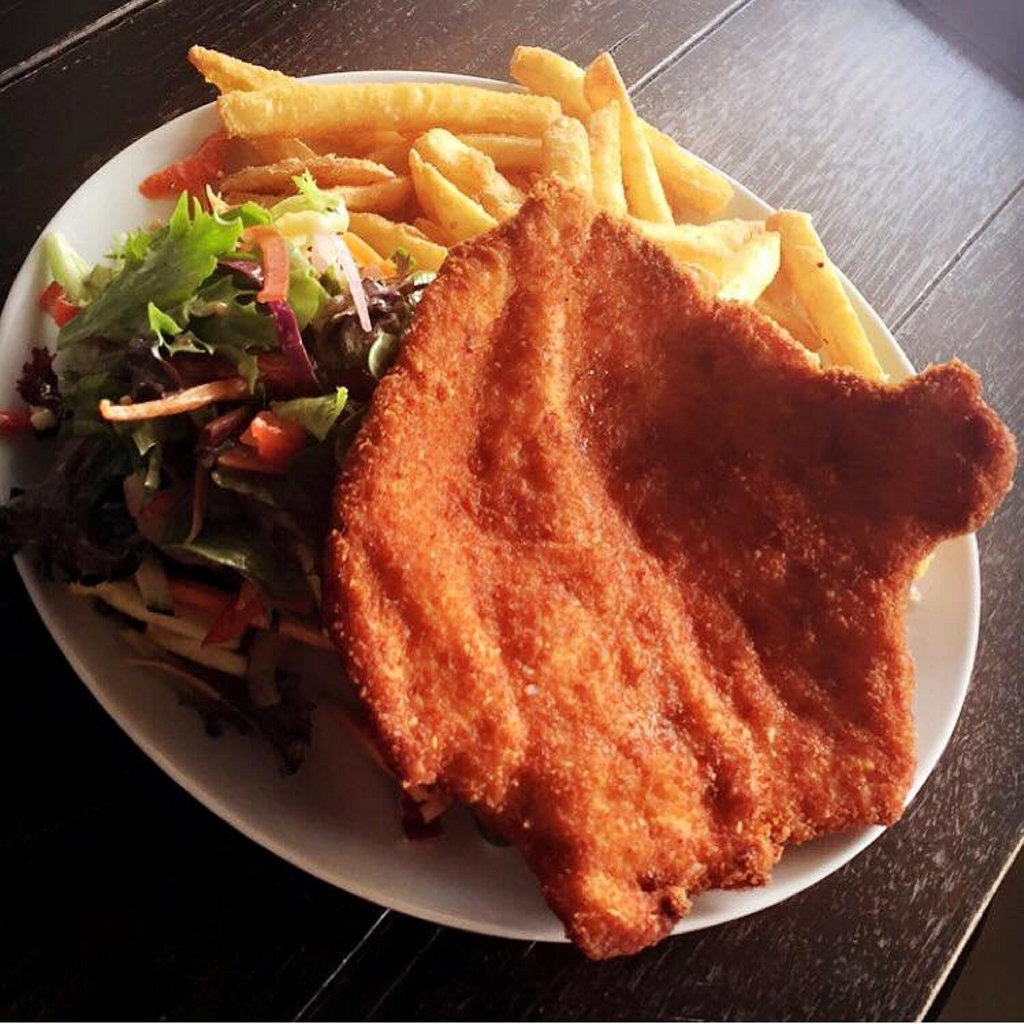 Eight stolen chicken schnitzels proved to be the delicious, albeit, final straw for the magistrate.