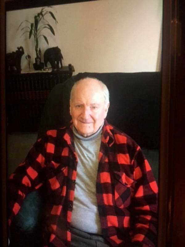 Mr Gore was last seen leaving an Ocean Street unit block to go shopping at Bondi Junction. Mr Gore was last seen leaving an Ocean Street unit block to go shopping at Bondi Junction.
