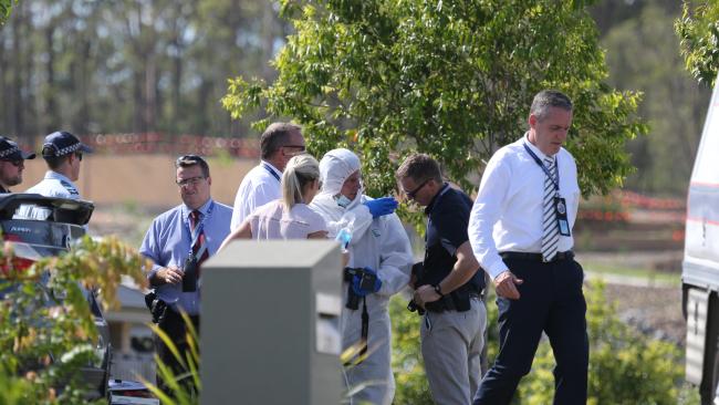 Police at the scene of a murder suicide at Matas Drive Pimpama. Police at the scene of a murder suicide at Matas Drive Pimpama.