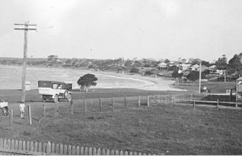 Taken in the 1920s from Point Vernon Esplanade. Taken in the 1920s from Point Vernon Esplanade.