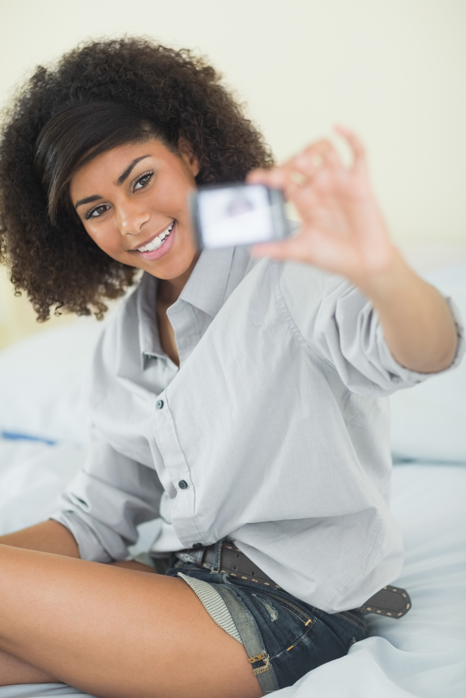 Digital natives lead way to an ‘unselfie’ New Year © Glowimages – model used for illustrative purposes Digital natives lead way to an ‘unselfie’ New Year © Glowimages – model used for illustrative purposes